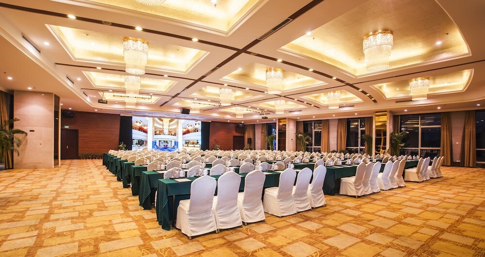 Фото Nade Freedom Hotel