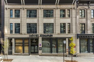 Гостиница Hotel Le Dauphin Montreal Centre Ville