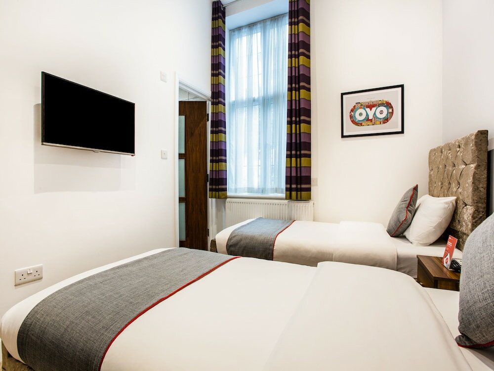 Фото Oyo The Arch, Wembly Stadium