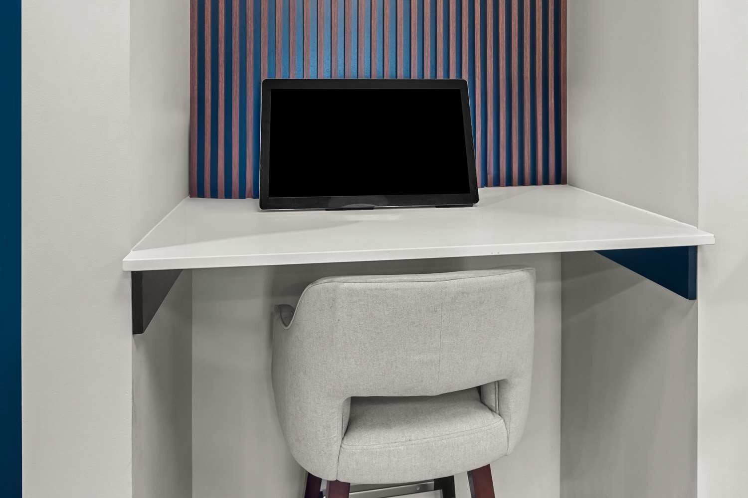 Фото Park Inn by Radisson, Kelowna