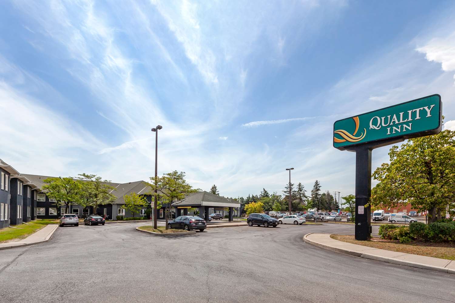 Фото Quality Inn Airport West