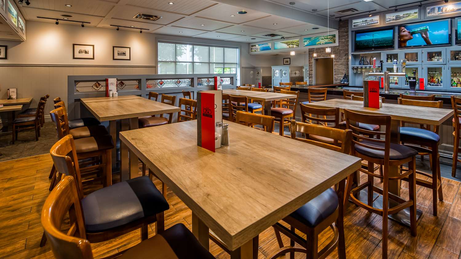 Фото Best Western Plus Guildwood Inn