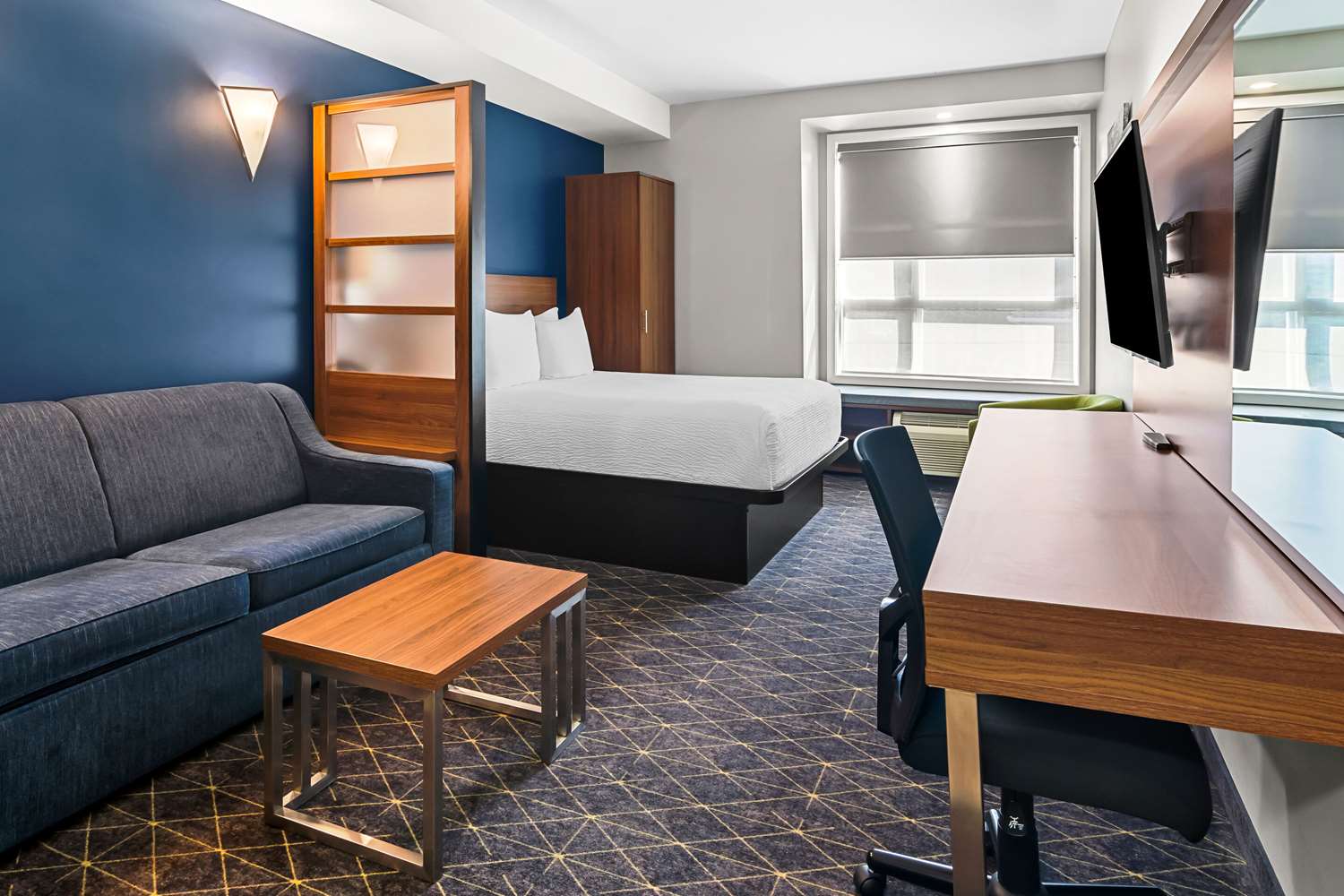 Фото Park Inn by Radisson, Kelowna