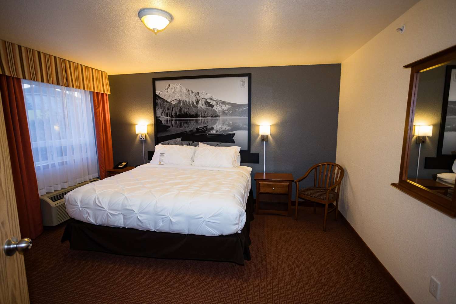 Фото Super 8 by Wyndham Drayton Valley