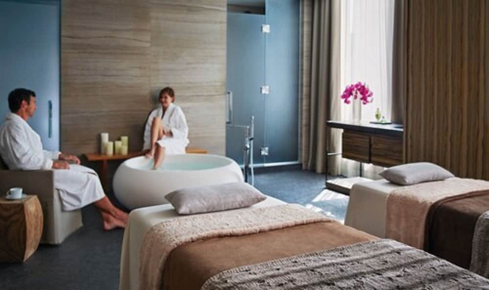 Фото Four Seasons Hotel Toronto