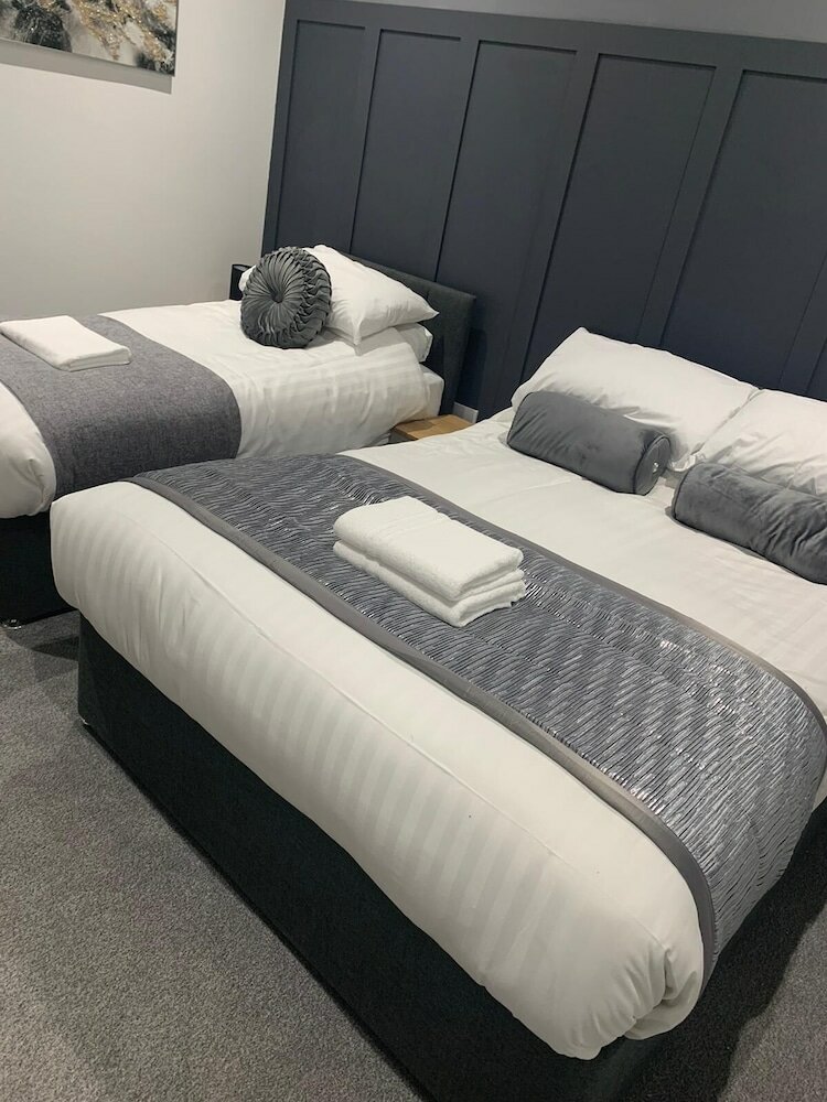 Фото Woodhouse Hotel