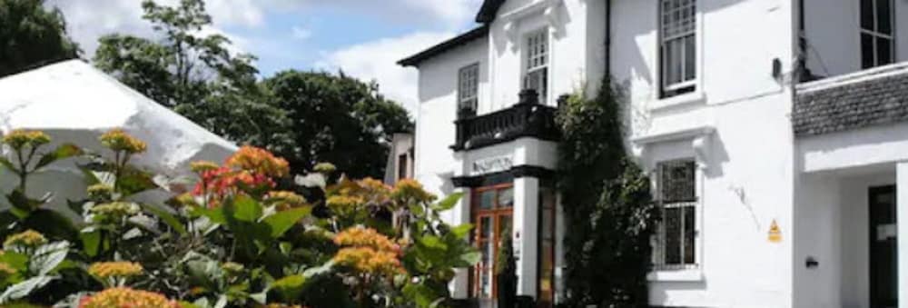 Фото Castlecary House Hotel