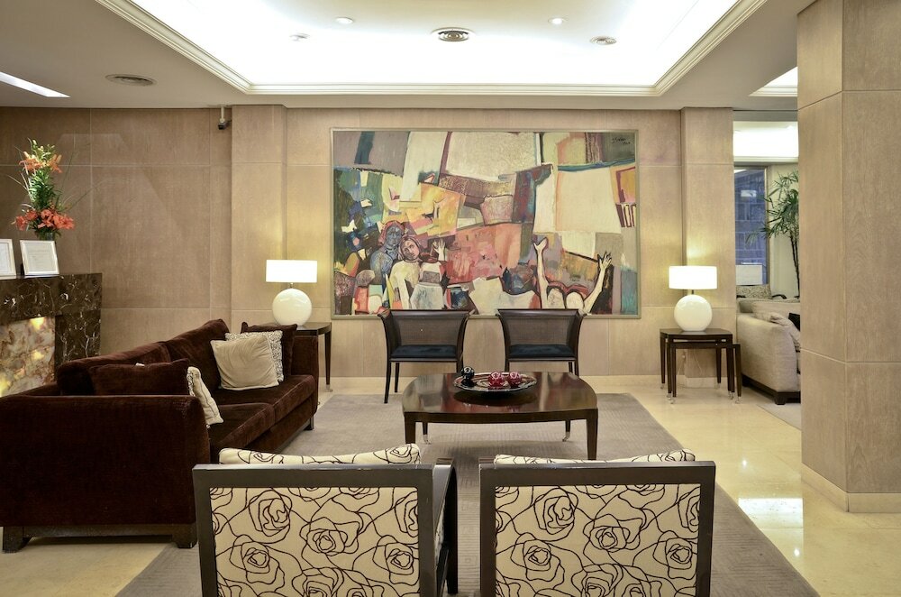 Фото Hotel Iruña