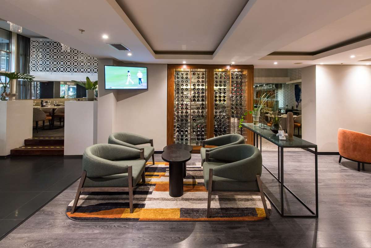 Фото DoubleTree by Hilton Cape Town - Upper Eastside