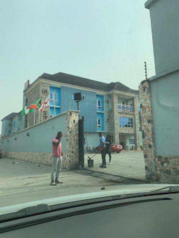 Фото L'avalon Hotel and Suites