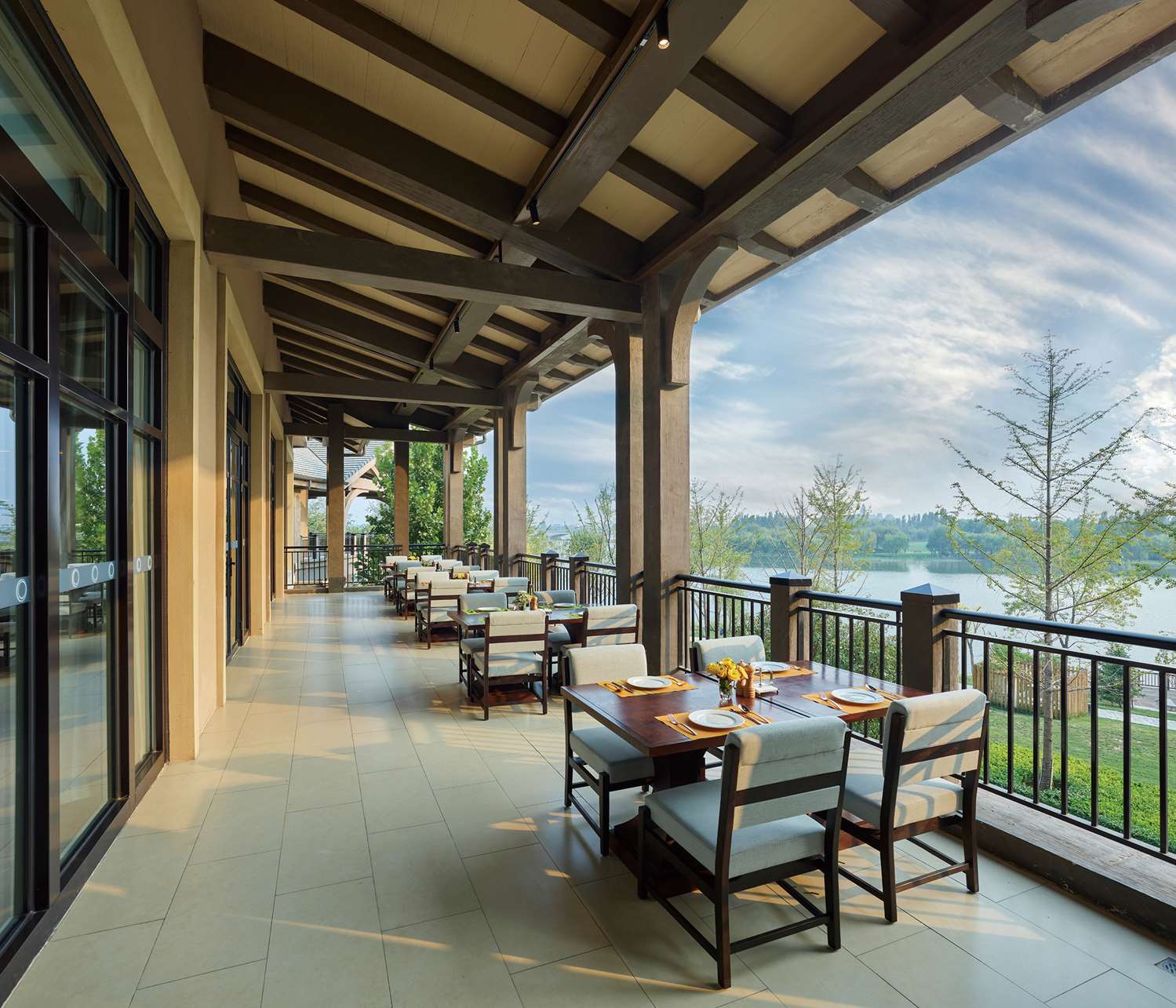 Фото Hilton Wenan