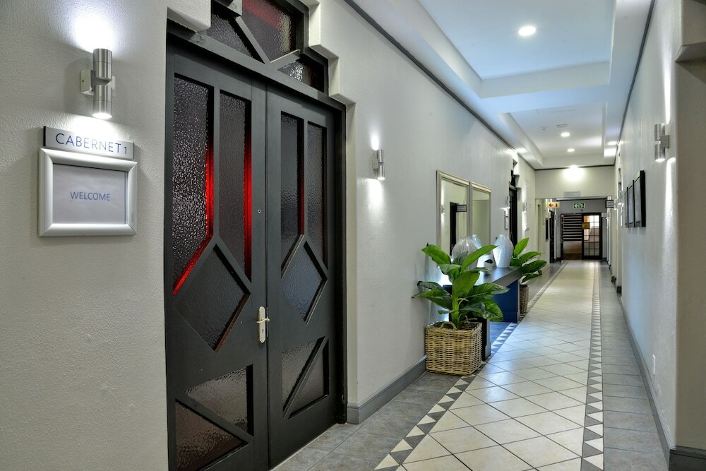 Фото Cumberland Hotel Worcester