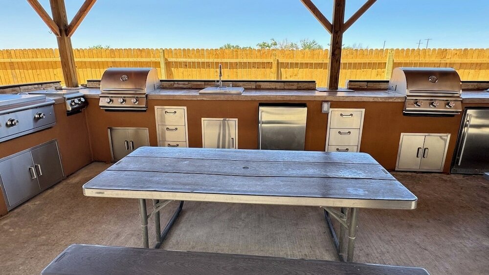 Фото Microtel Inn and Suites by Wyndham Monahans