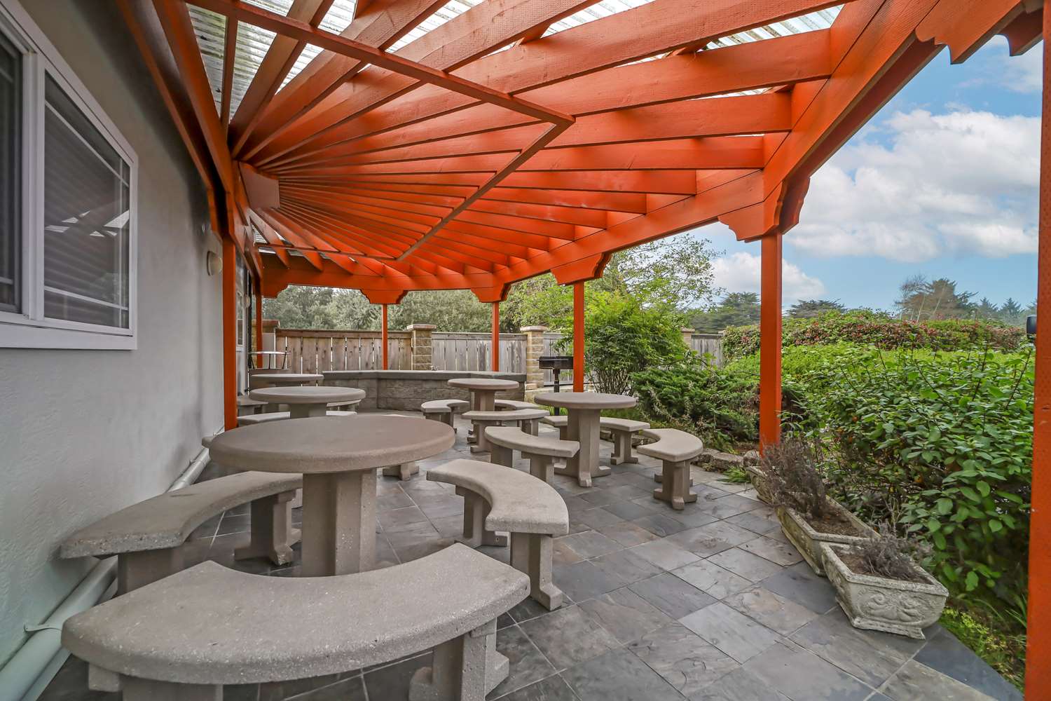 Фото Best Western Plus Northwoods Inn