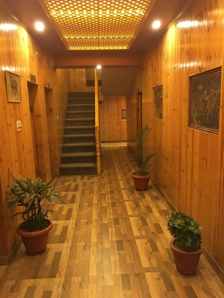 Фото Walisons Hotel