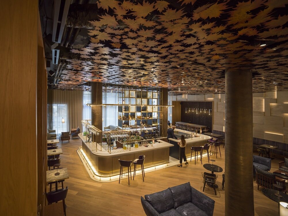 Фото Middle Eight