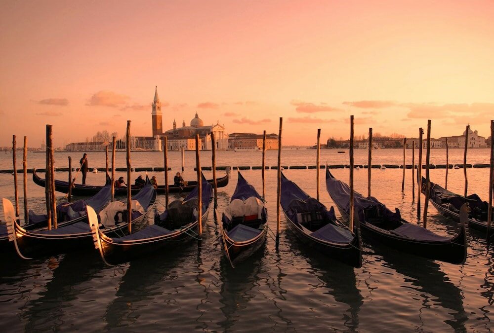 Фото Hotel Amadeus