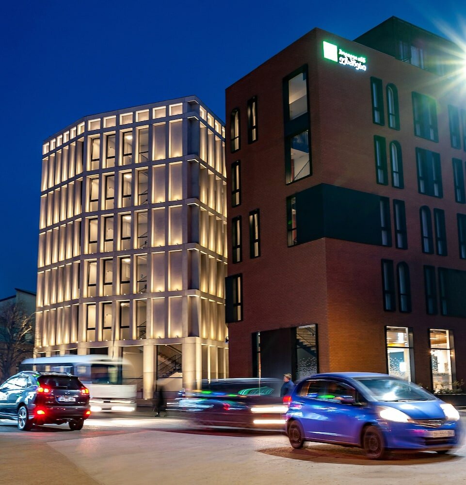 Фото Holiday Inn Express Tbilisi Avlabari