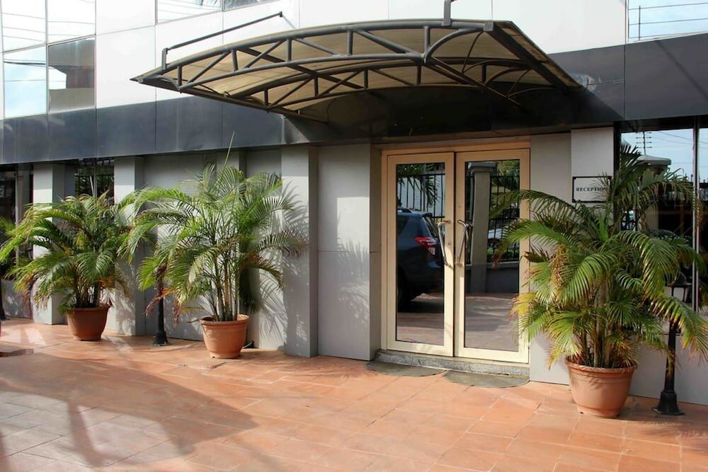 Фото отеля 2