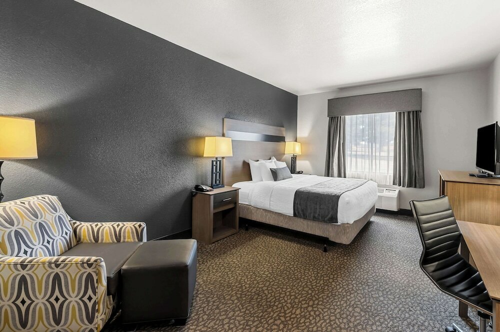 Фото Best Western Sherwood Inn & Suites