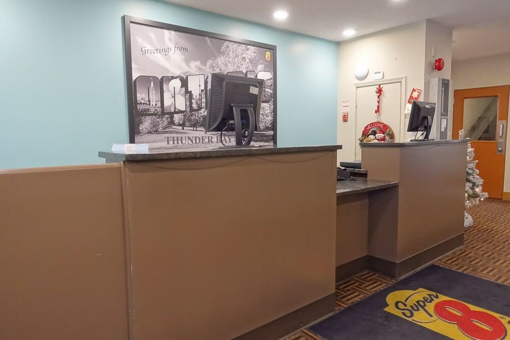 Фото Super 8 by Wyndham Thunder Bay