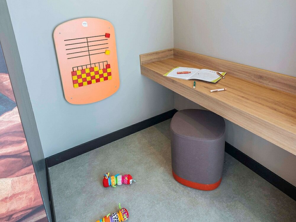 Фото Ibis Styles Le Mans Centre Gare