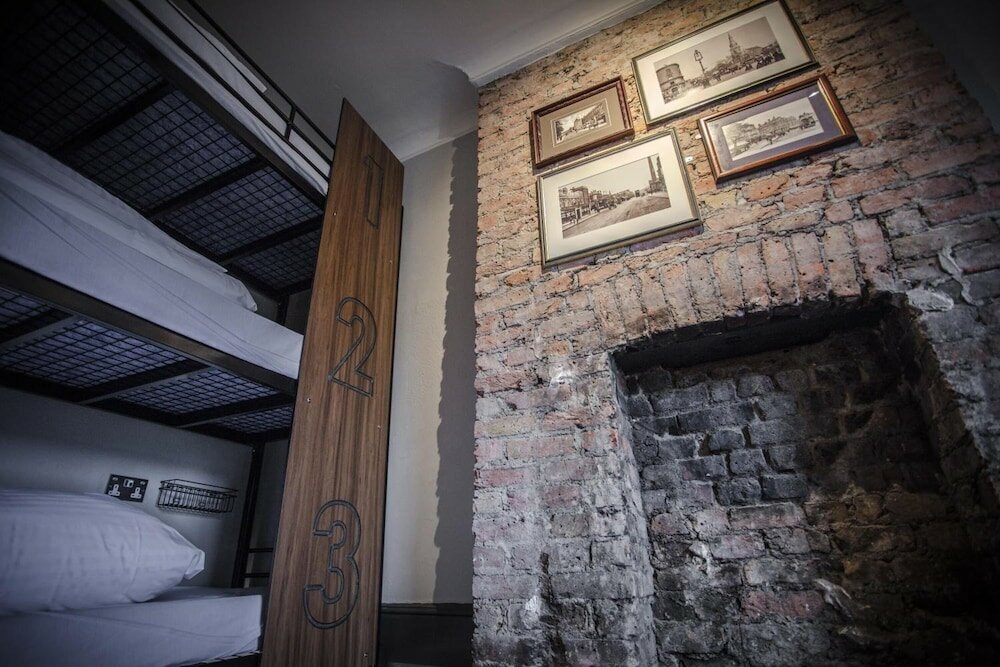 Фото PubLove  The Crown Battersea