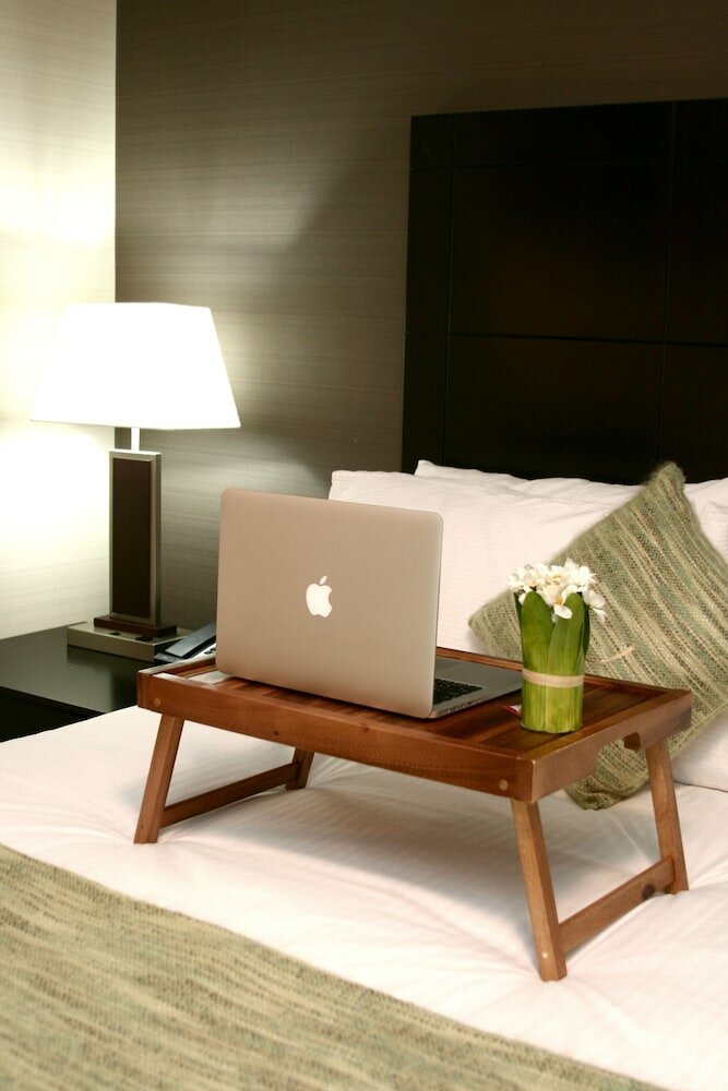 Фото Foxwood Inn & Suites