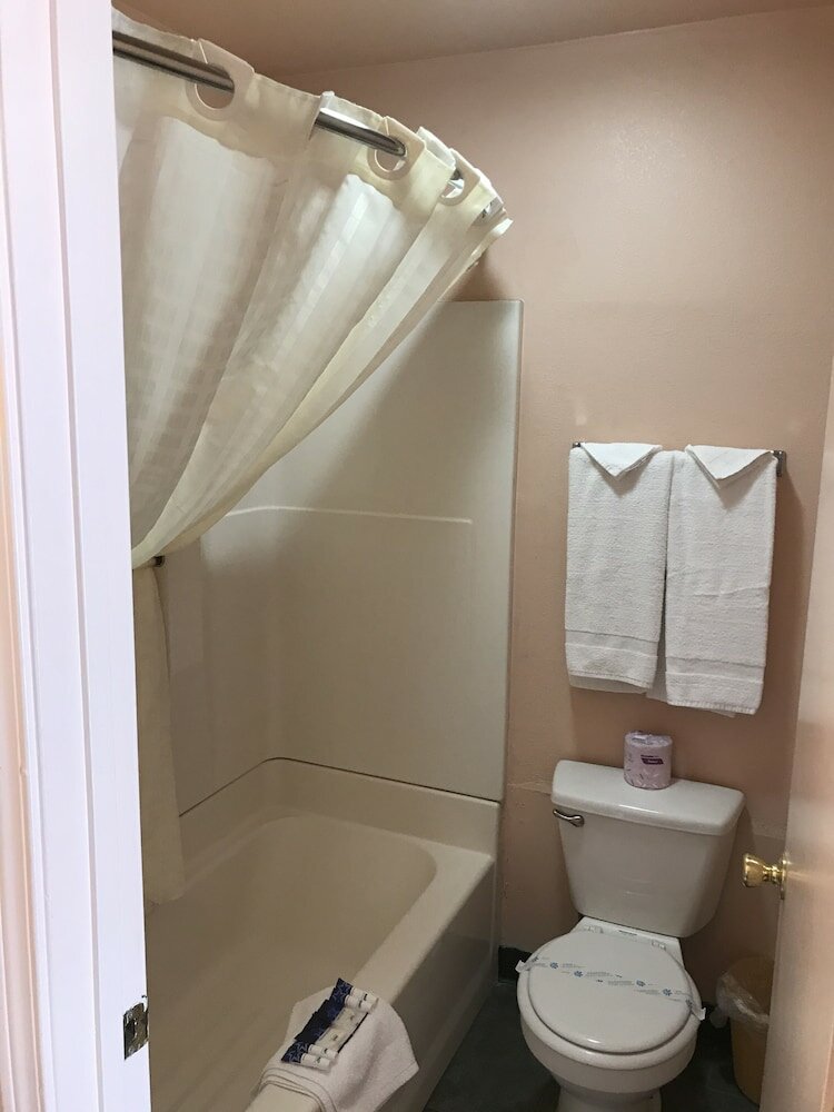 Фото Americas Best Value Inn Eugene