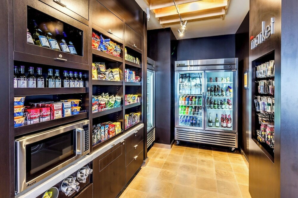 Фото Courtyard St. Petersburg Clearwater/Madeira Beach