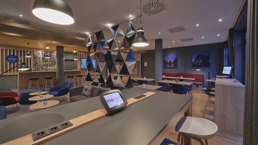 Фото Holiday Inn Express Cologne Mulheim