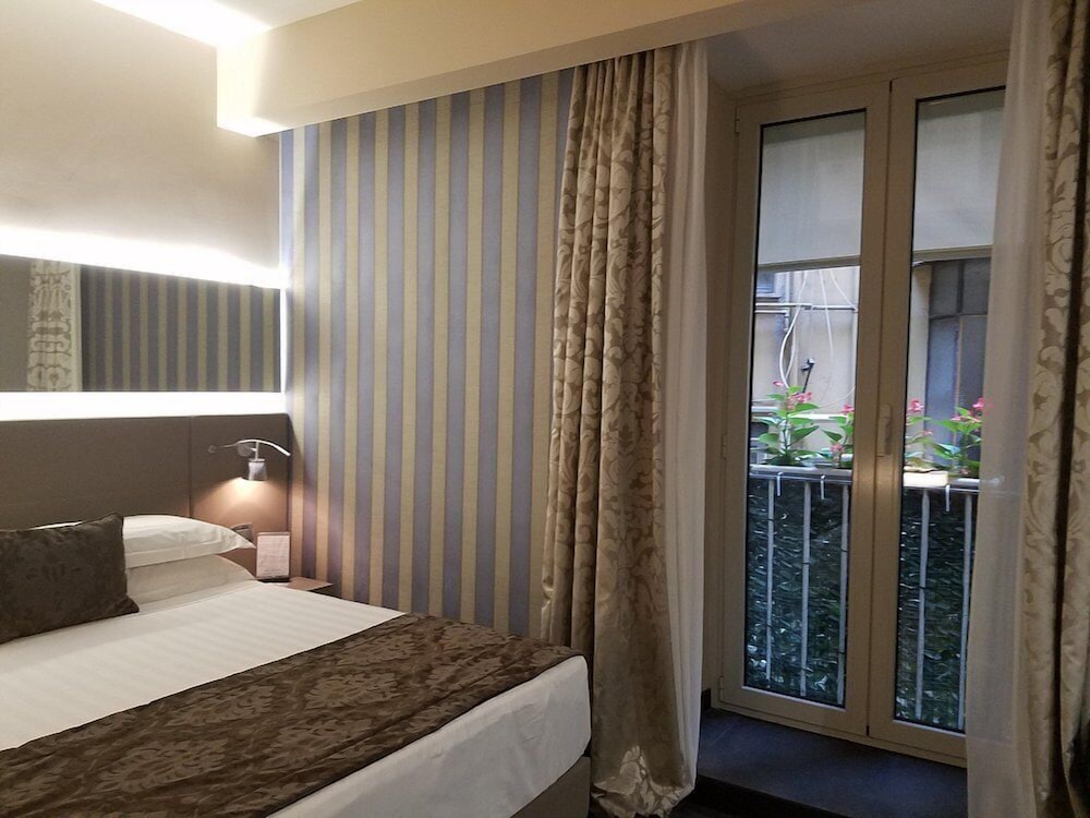 Фото Trevi Palace Hotel