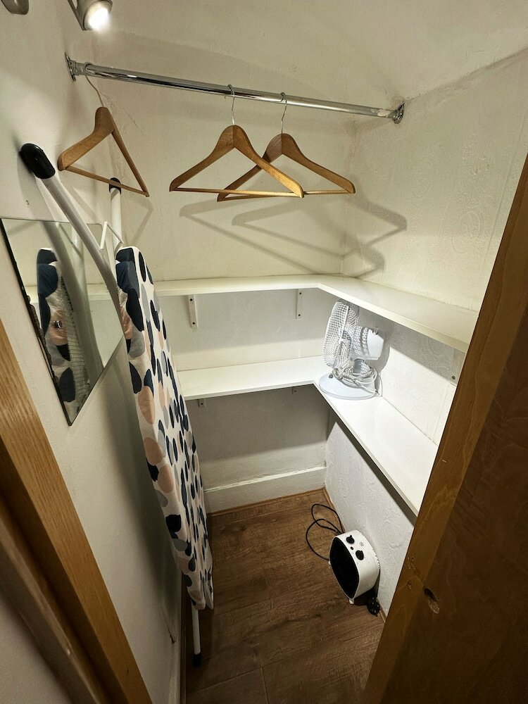 Фото Oyo Somerset Hotel Baker Street London