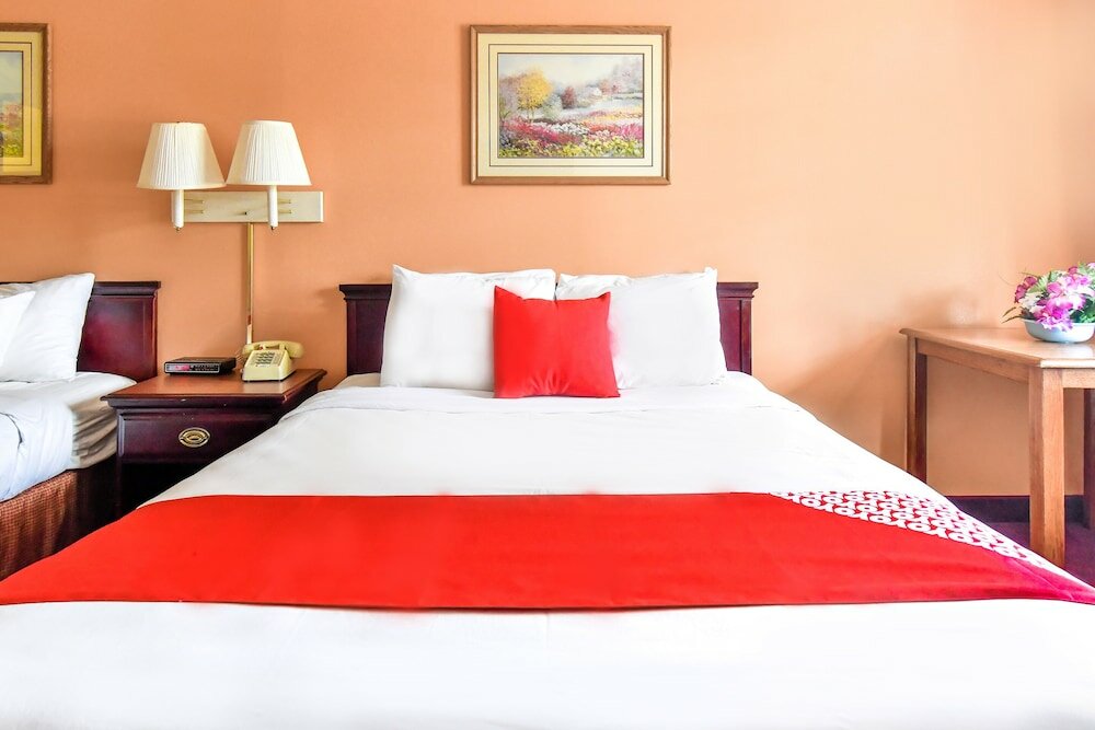 Фото Oyo Hotel Tyler Lindale