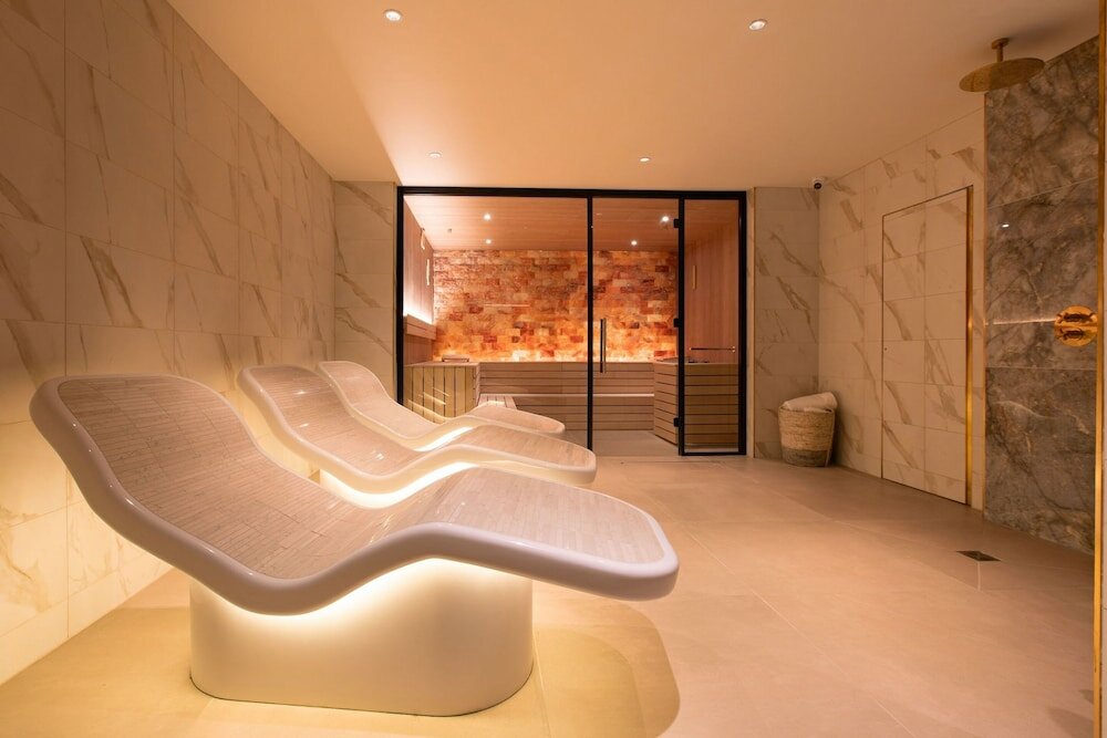 Фото The Address Glasgow