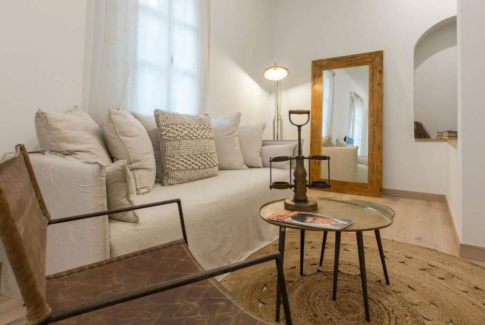 Фото Amymone Suites