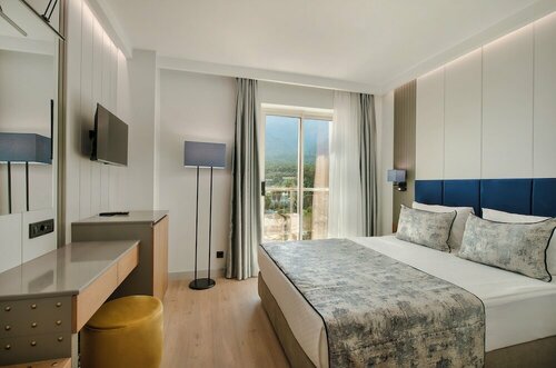 Гостиница Sealife Kemer Resort Hotel в Кемере