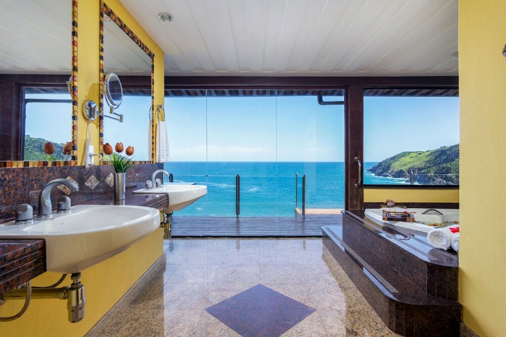 Фото Cliffside Luxury Inn