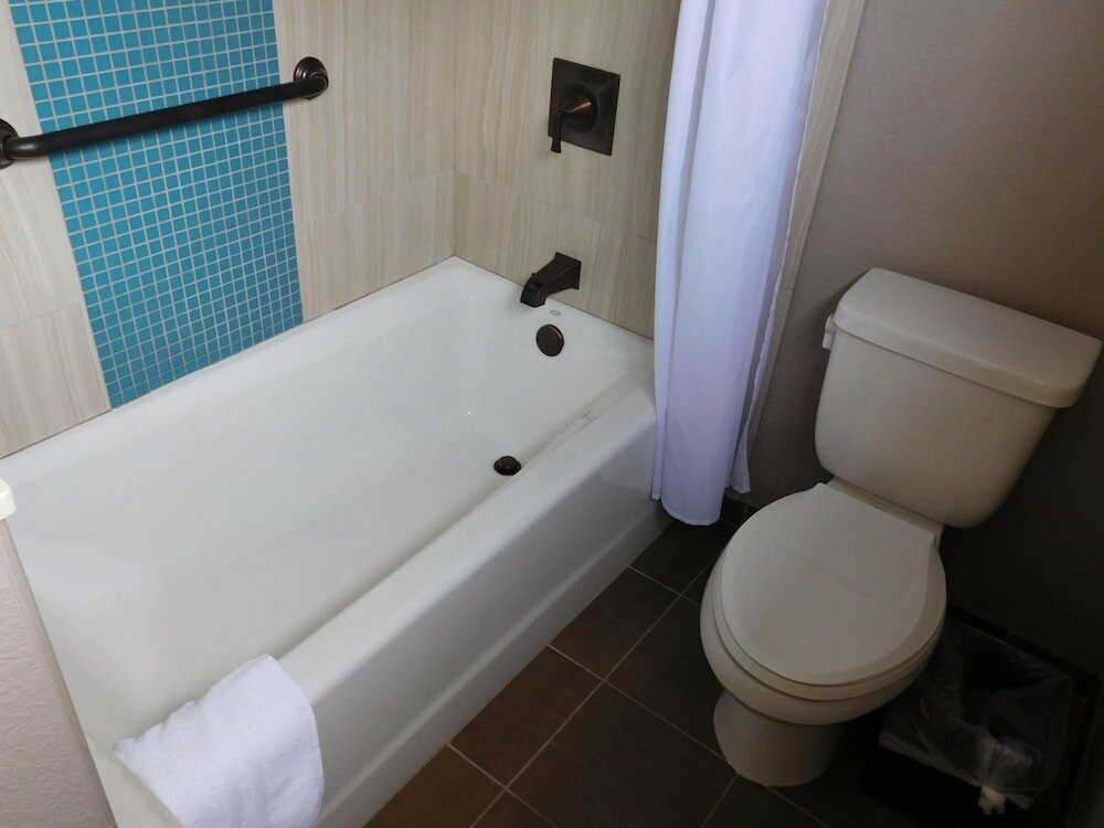 Фото Wave Street Inn