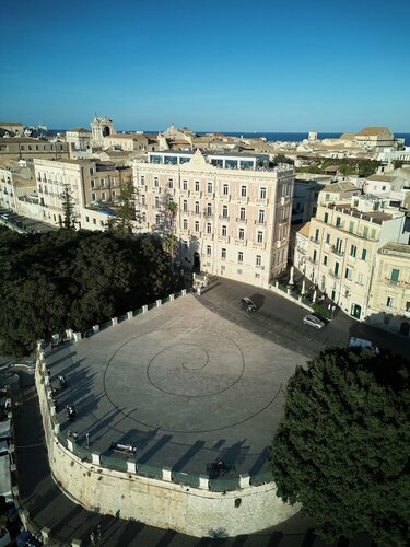 Внешний вид отеля Grand Hotel Des Ètrangers в Сиракузе, фото 5