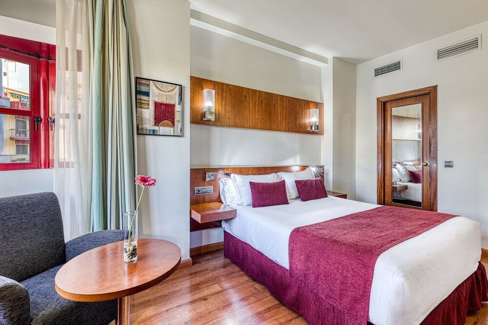 Фото Senator Huelva Hotel