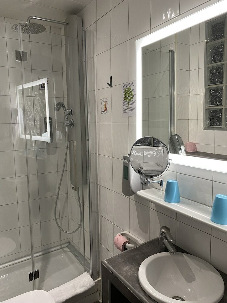 Фото Le Strasbourg Hotel