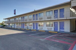 Гостиница Motel 6 Laredo, Tx - South