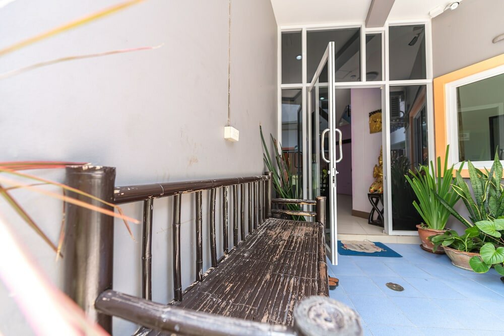 Фото Baan Yuyen Karon Guesthouse