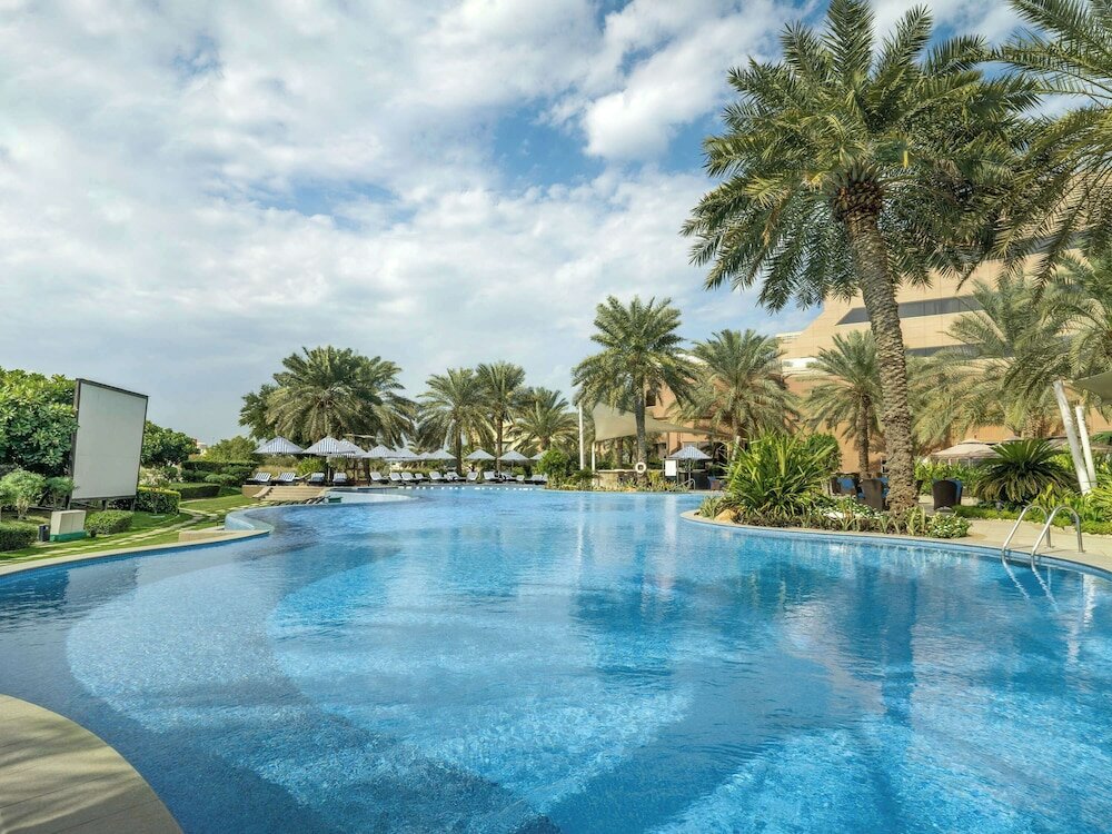 Фото Mövenpick Bahrain