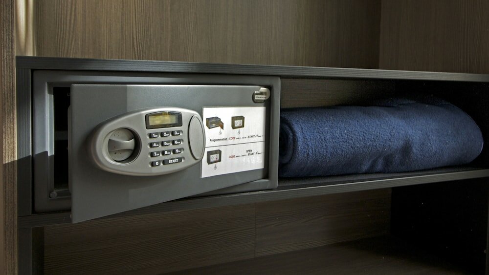 Фото Le Strasbourg Hotel