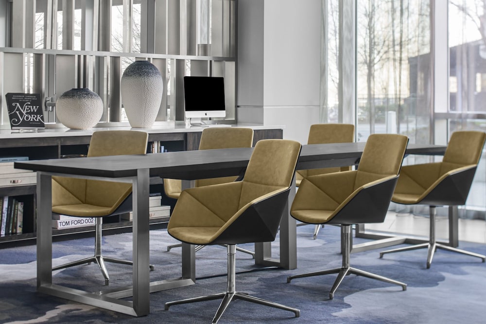 Фото Ac Hotel Charlotte Ballantyne