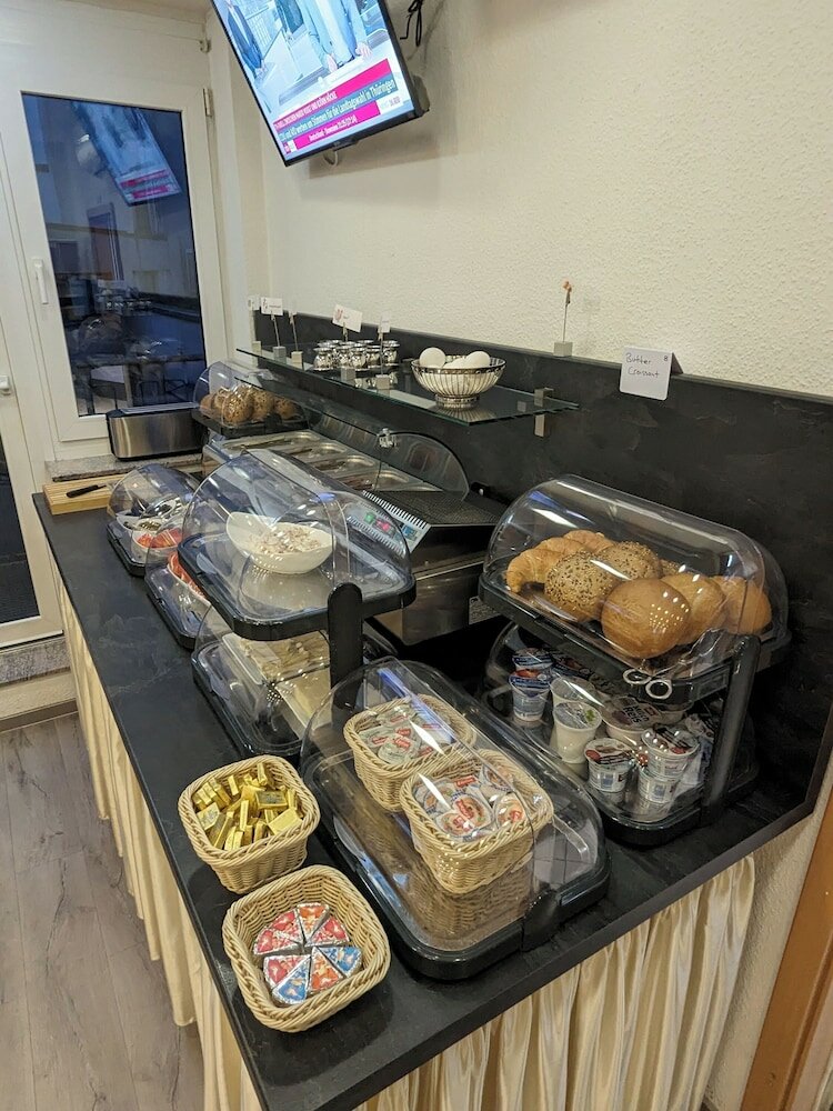 Фото Adler Hotel Frankfurt