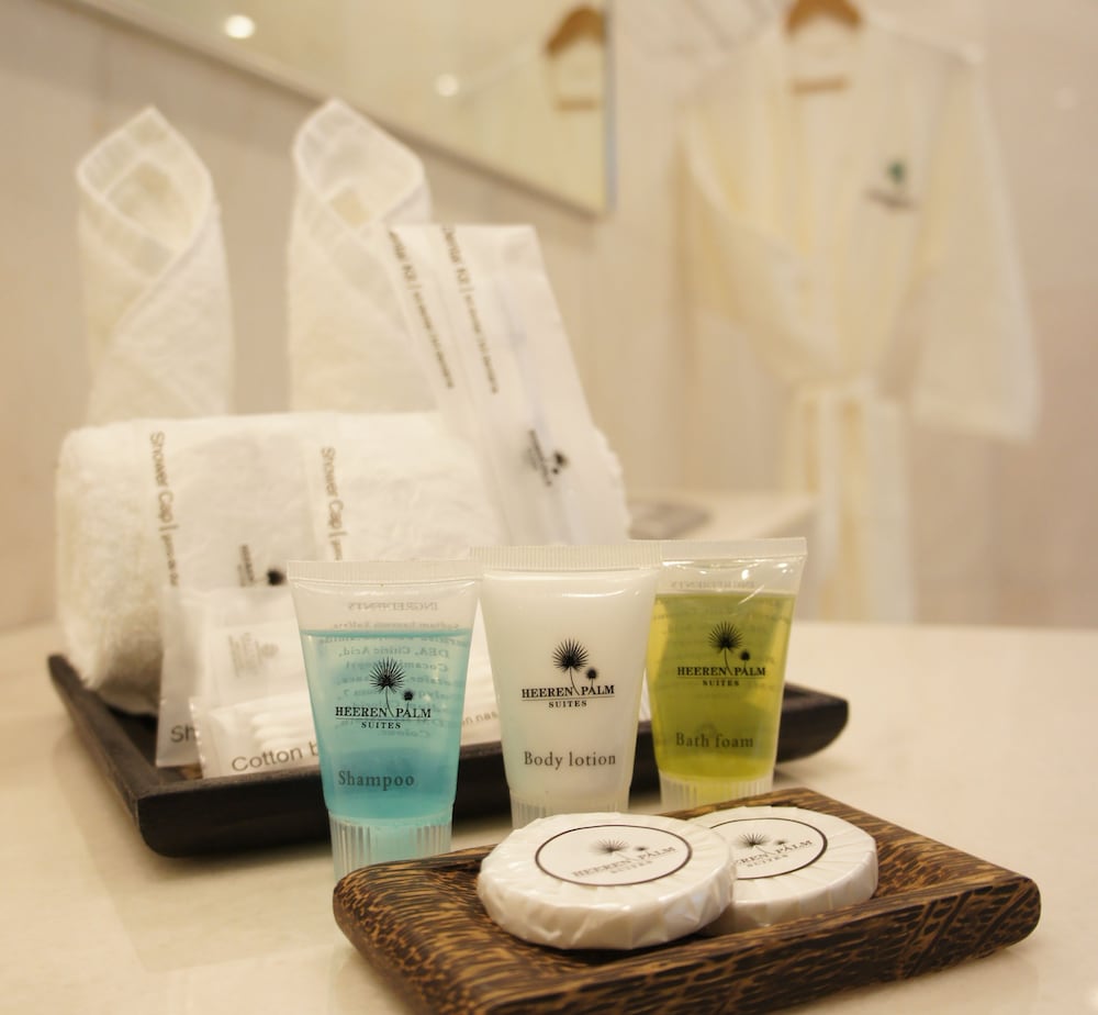 Фото Heeren Palm Suites