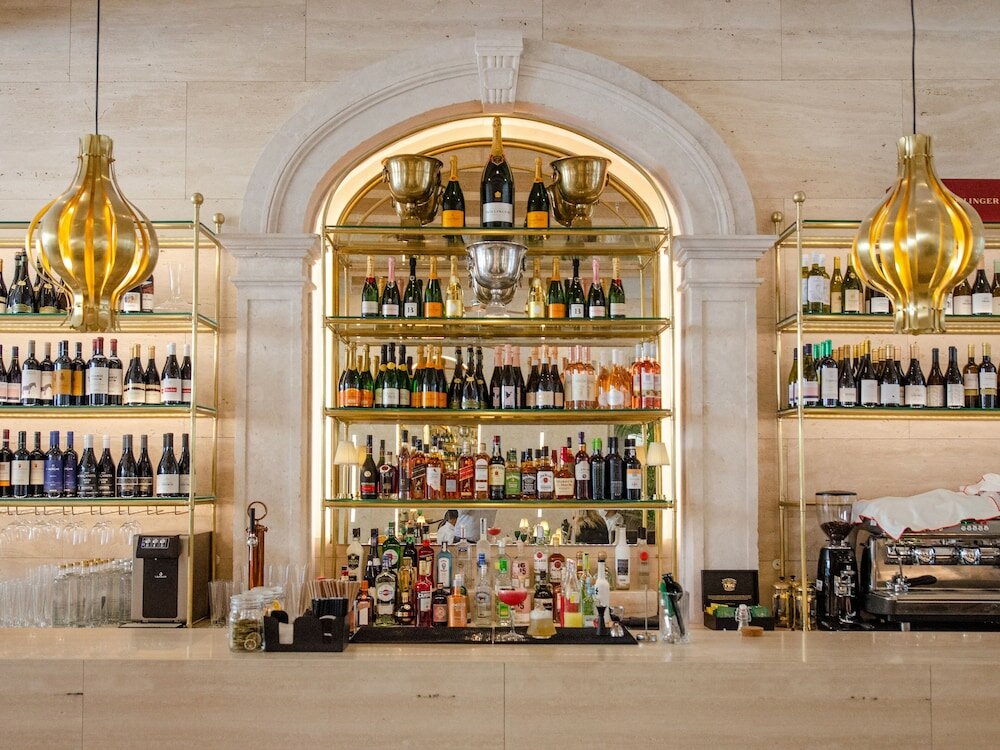 Фото Browns Avenue Hotel